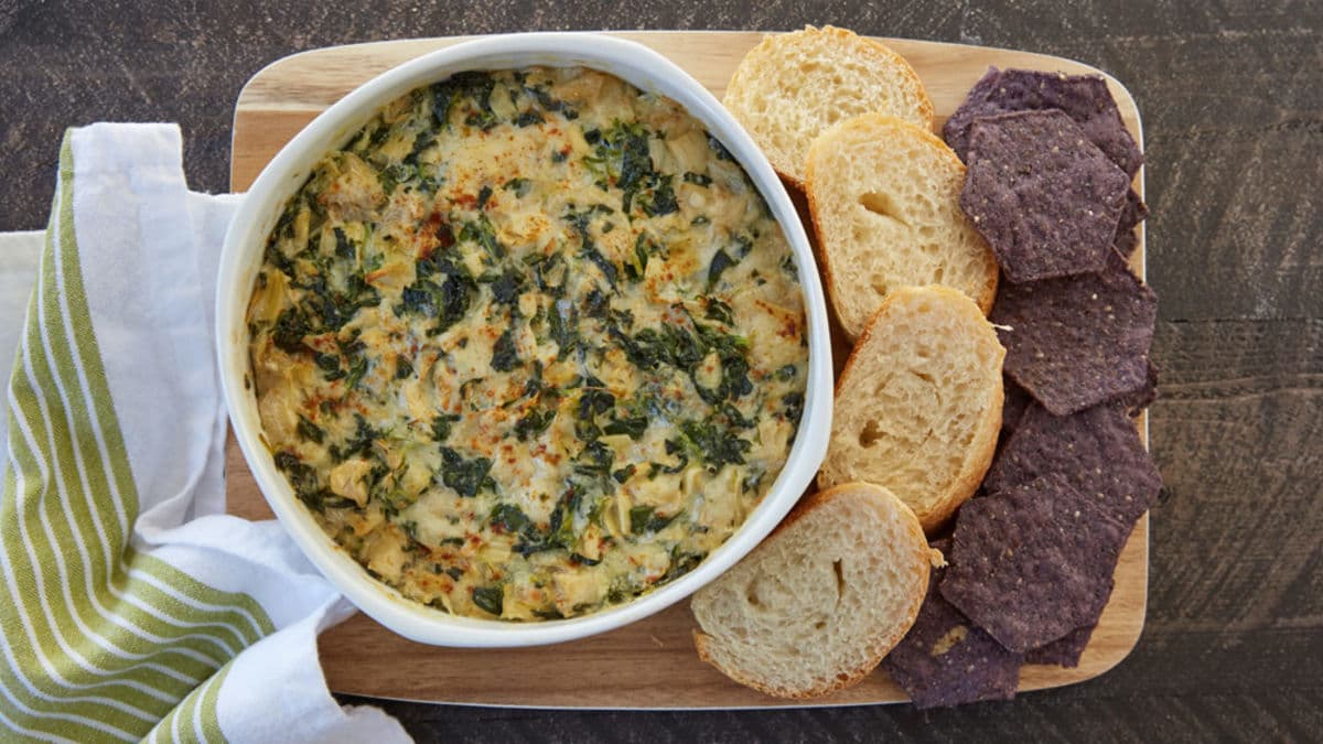 Creamy Spinach-Artichoke Dip