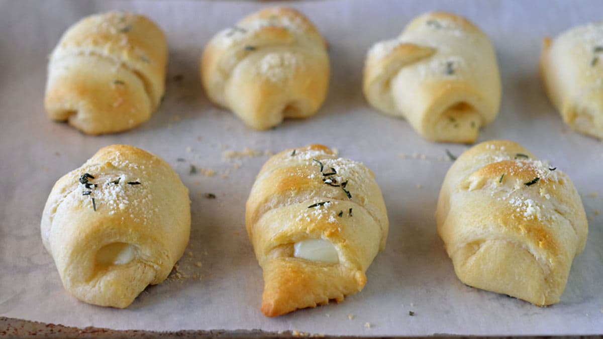 Easy Cheesy Rosemary Crescent Rolls